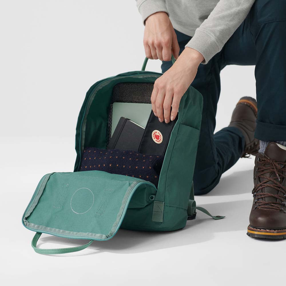 Mochila Fjallraven Kanken Unisex Midnight Purple