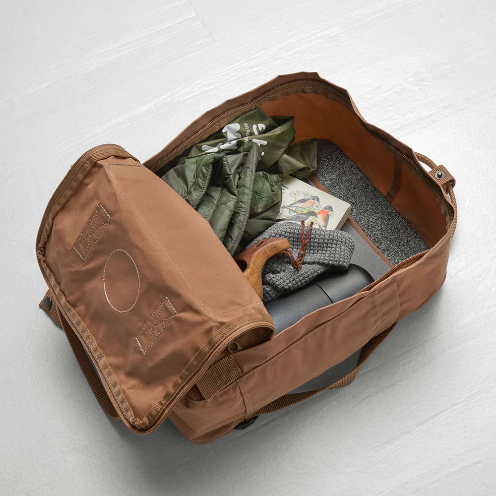 Mochila Fjallraven Kanken Foliage Green-Peach Sand Unisex
