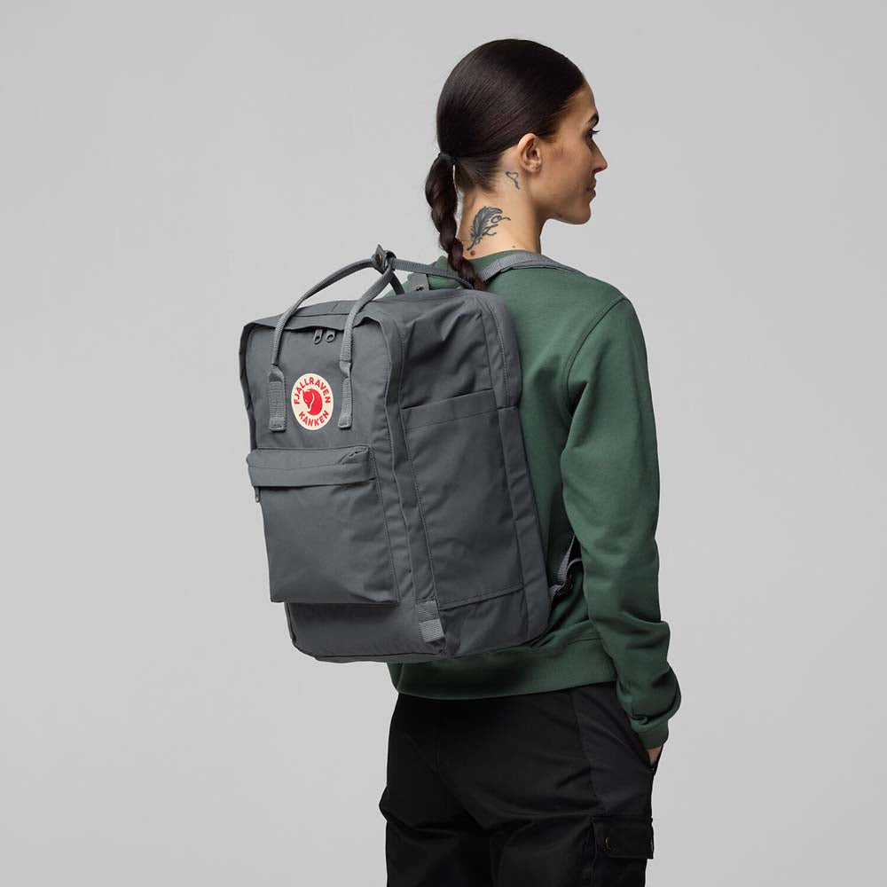 Mochila Fjallraven Kanken Laptop 17" Blackberry Unisex