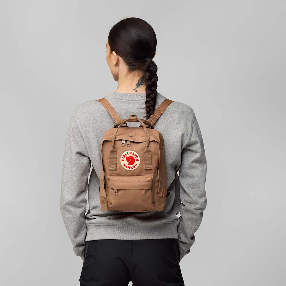 Mochila Fjallraven Kanken Mini Arctic Green Unisex