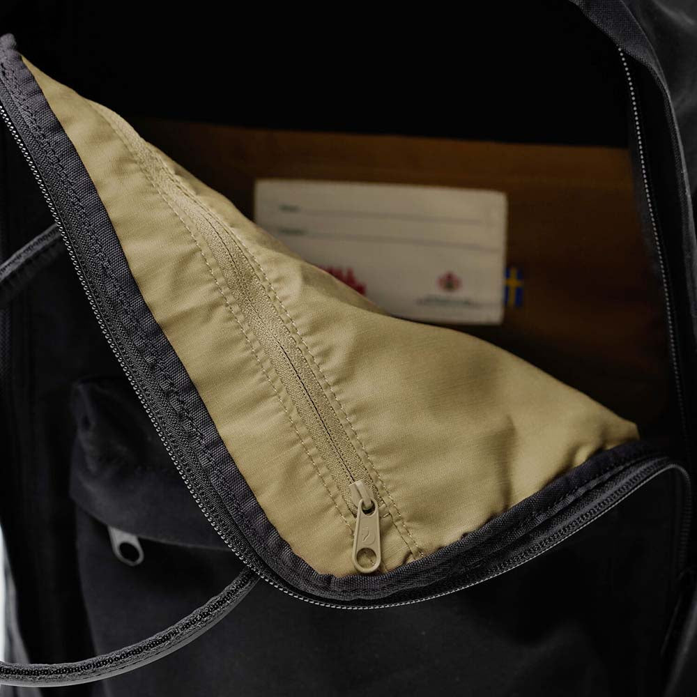 Kanken No. 2 Black LaPortugalop 15